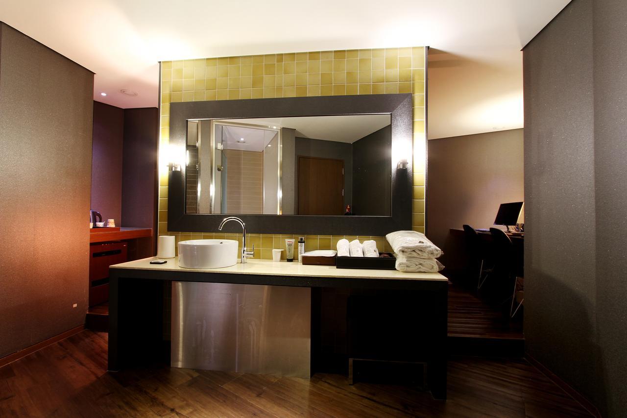 Uijeongbu Latree Hotel Kültér fotó