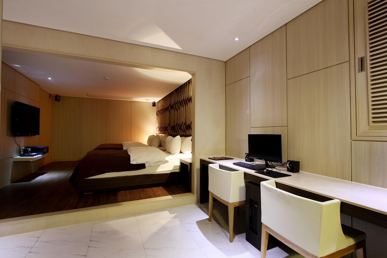 Uijeongbu Latree Hotel Kültér fotó