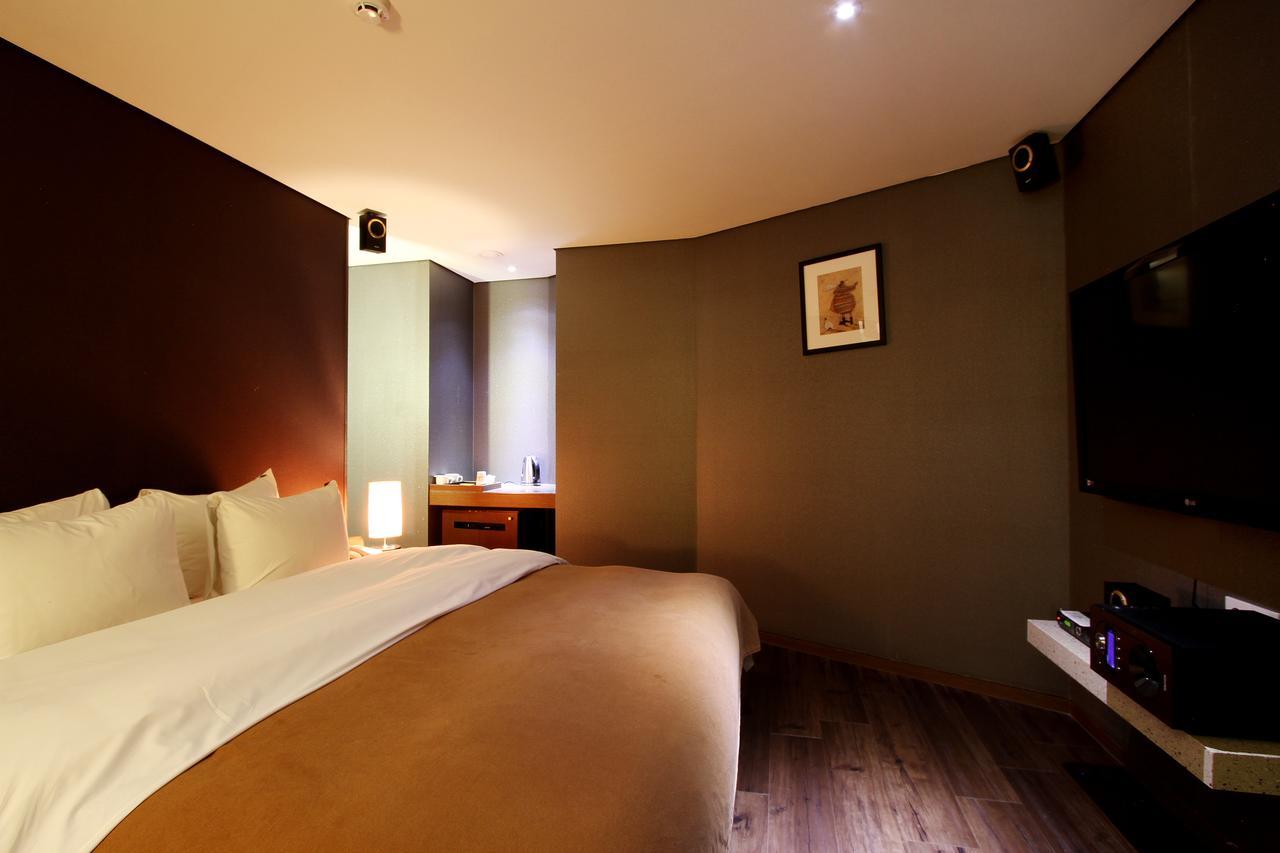 Uijeongbu Latree Hotel Kültér fotó
