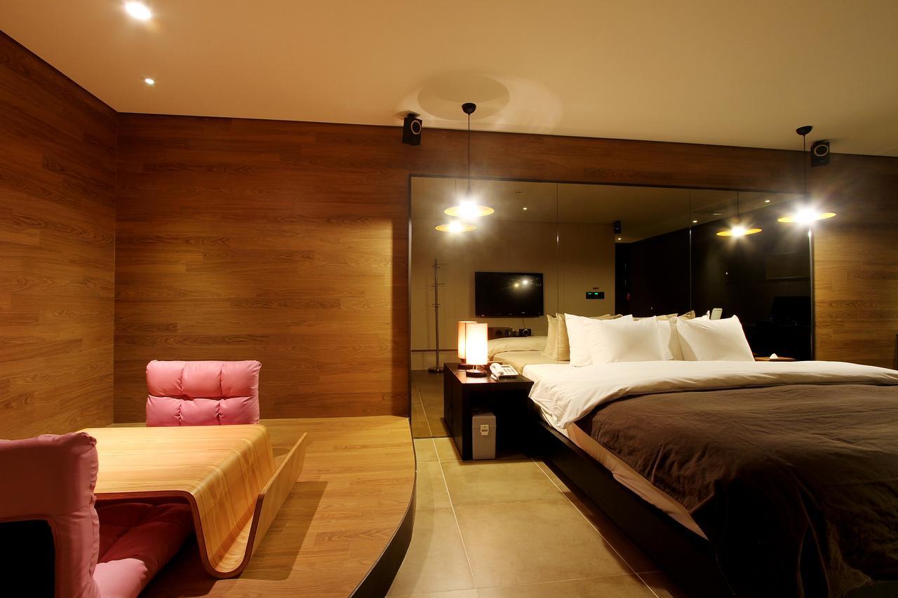 Uijeongbu Latree Hotel Kültér fotó