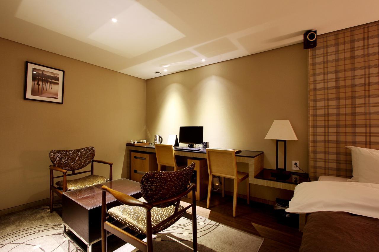 Uijeongbu Latree Hotel Kültér fotó
