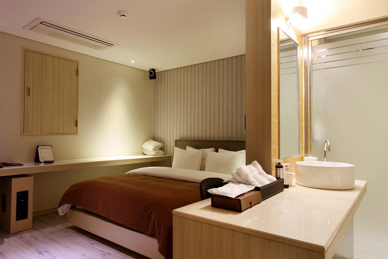 Uijeongbu Latree Hotel Kültér fotó