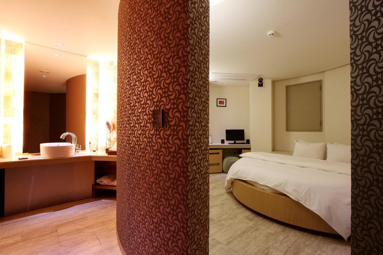Uijeongbu Latree Hotel Kültér fotó