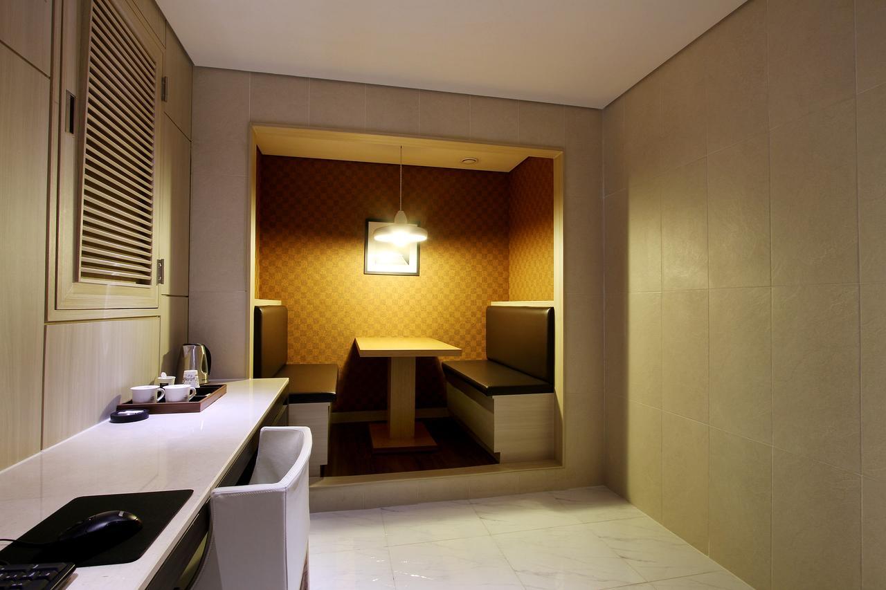 Uijeongbu Latree Hotel Kültér fotó