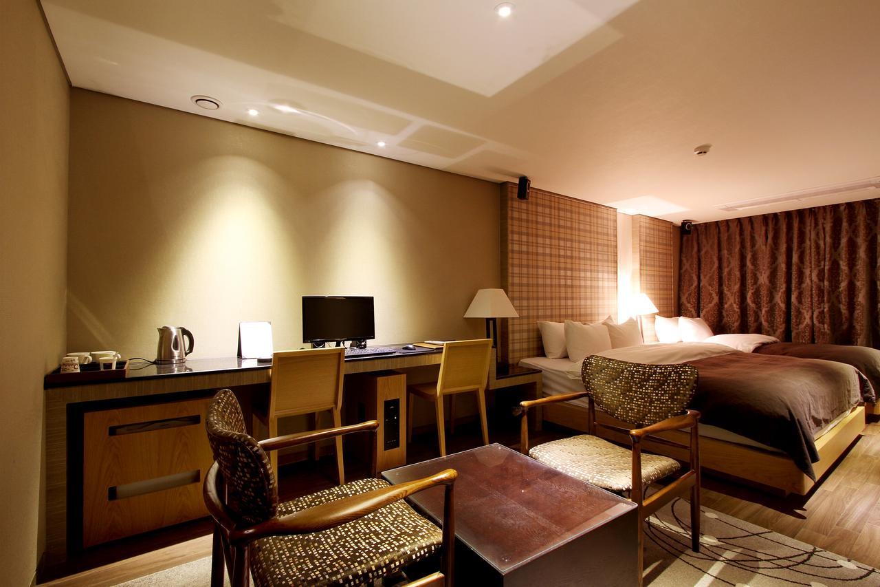 Uijeongbu Latree Hotel Kültér fotó