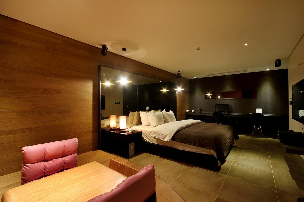 Uijeongbu Latree Hotel Kültér fotó